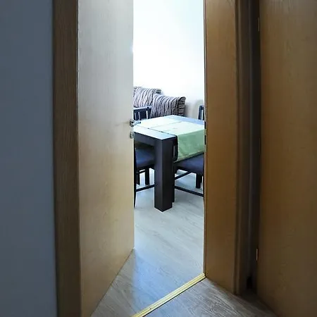 شقة Roko